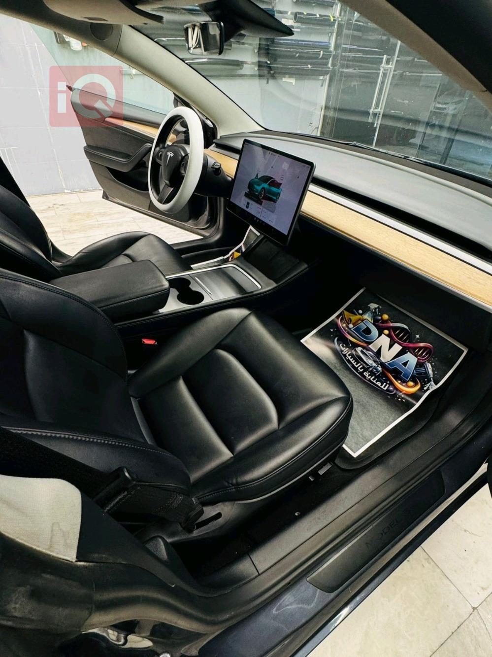 تسلا موديل 3